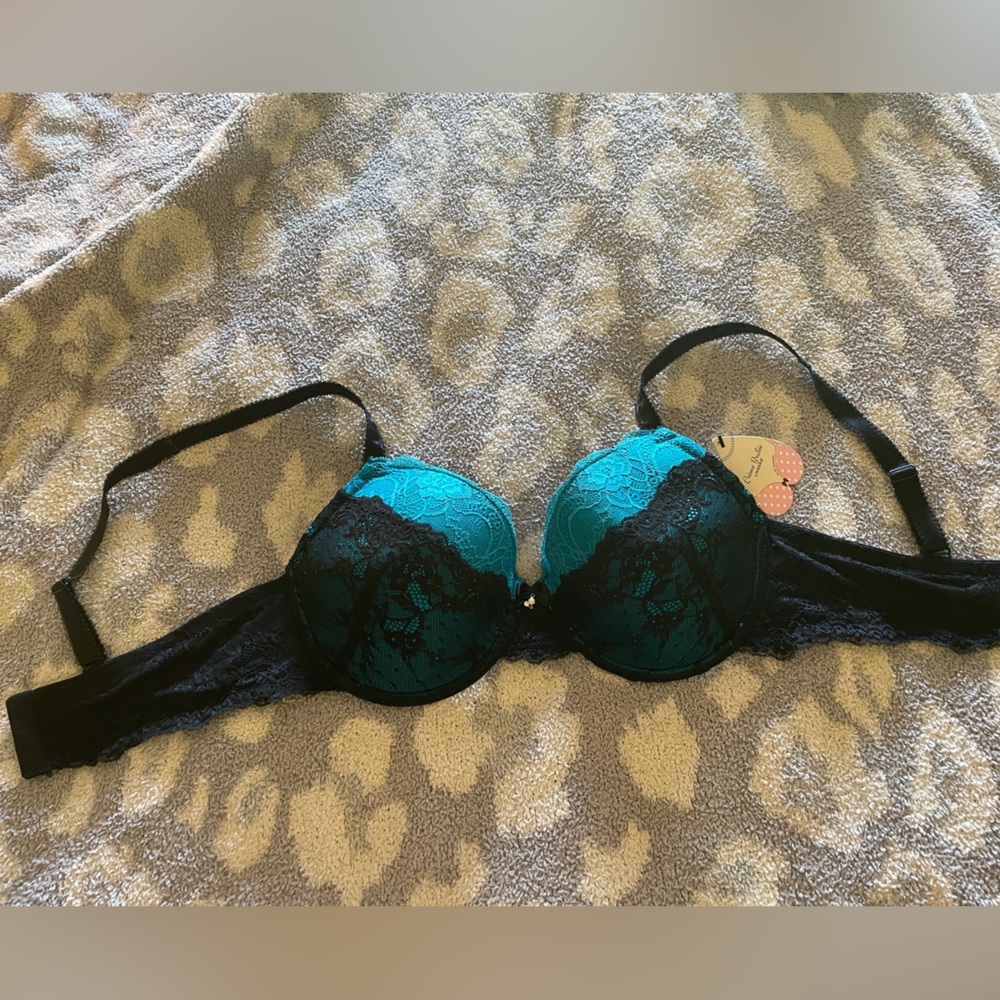 LACE BRA 36D
